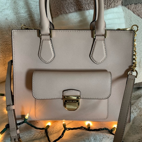 USED ONCE PERFECT CONDITION MK purse - Picture 2 of 7